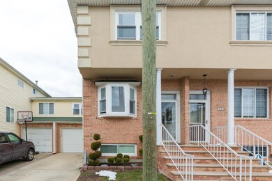 49 Chess Loop, Staten Island, NY 10306 - photo 2