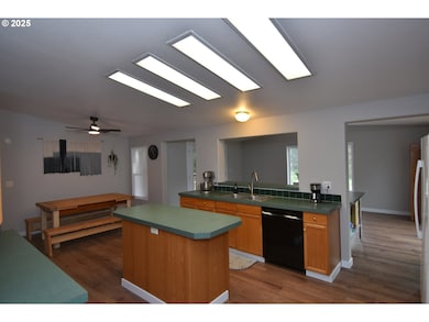 3651 Old Pacific Hwy S, Kelso, WA 98626 - photo 7