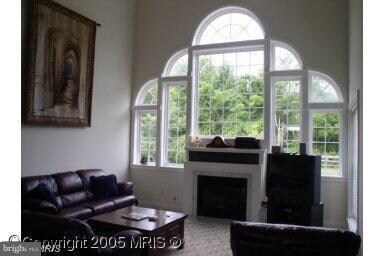 7470 Admiral Nelson Dr, Warrenton, VA 20186 - photo 2