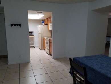 great room towards kitchne