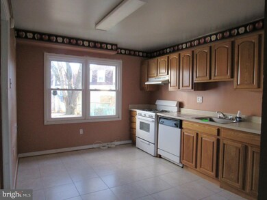 8485 Pioneer Dr, Severn, MD 21144 - photo 4