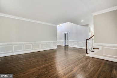 1912 Armand Ct, Falls Church, VA 22043 - photo 6