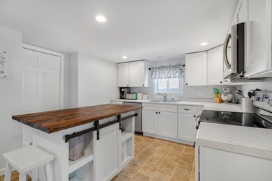 17 Francis Ave, Hooksett, NH 03106 - photo 4