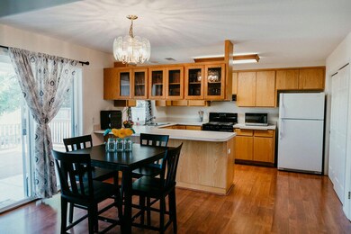 203 Nicholas Ct, Sutherlin, OR 97479 - photo 3