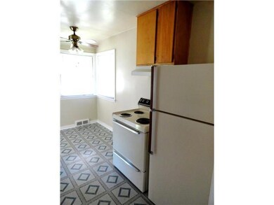 1809 S Genesee Dr, Lansing, MI 48915 - photo 5