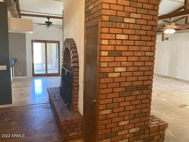 pic8-fireplace