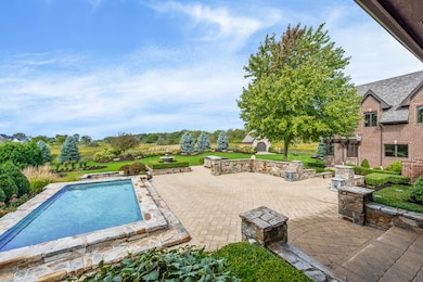 4747 Waa Kee Sha Dr, Oswego, IL 60543 - photo 2