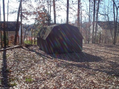 3304 Mildred Ave, Jamestown, NC 27282 - photo 4