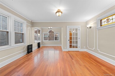 247-23 91st Ave, Jamaica, NY 11426 - photo 5