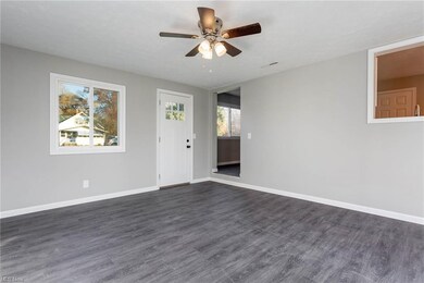 40945 Myrtle Ct, Elyria, OH 44035 - photo 5