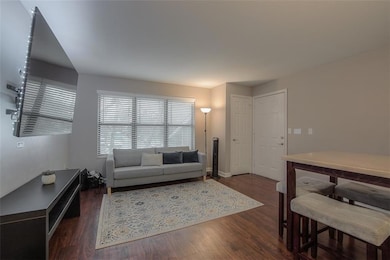 435 W 9th #103 St unit 103, Kansas City, MO 64105 - photo 4