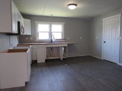 2114 E Cairo St, Springfield, MO 65802 - photo 3