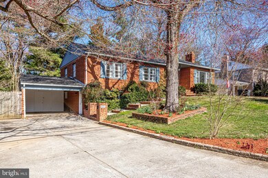 3252 Peace Valley Ln, Falls Church, VA 22044 - photo 4