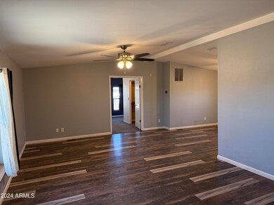 180th- Photo 4