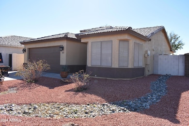 10809 W Cambridge Ave, Avondale, AZ 85392 - photo 2
