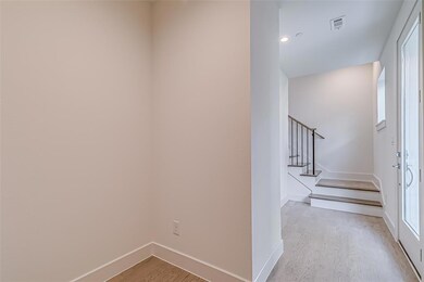 6028 Lewis St unit 202, Dallas, TX 75206 - photo 7