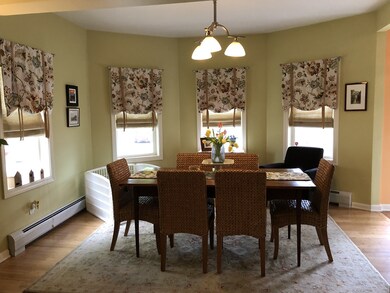 145 Laurel St, Fairhaven, MA 02719 - photo 5