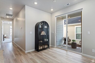 6177 W Stone Mount Way unit 589, South Jordan, UT 84009 - photo 6