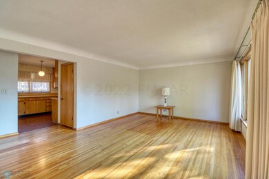 Familyroom1_1