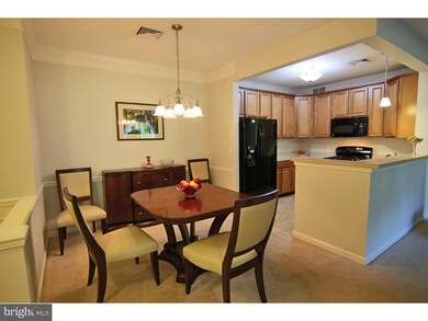 1102 Creekside Dr, Brookhaven, PA 19015 - photo 3