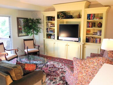 photo 3 - living room owner side