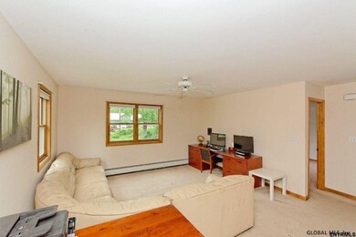 25 Hudson Ave, Saratoga Springs, NY 12866 - photo 3