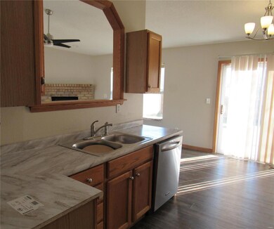 New kitchen counters and dishwasher