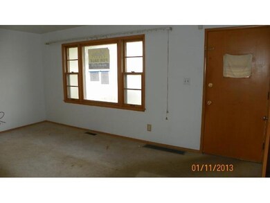 2213 Ashley Dr, Columbus, OH 43224 - photo 2