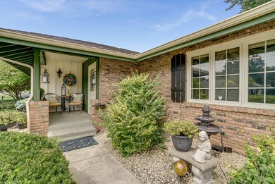 1955 Alschuler Dr, Aurora, IL 60506 - photo 4