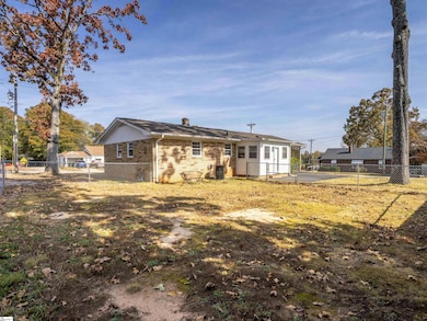 806 S B St, Easley, SC 29640 - photo 5