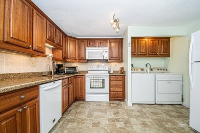 144 Thissell Ave unit 1, Dracut, MA 01826 - photo 4