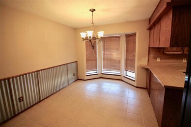 1812 E Bankhead Dr, Weatherford, TX 76086 - photo 7