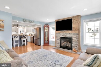 25326 Springdale Ave, Cascade, MD 21719 - photo 5