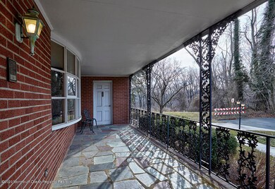 16 Roosevelt Ave08_72