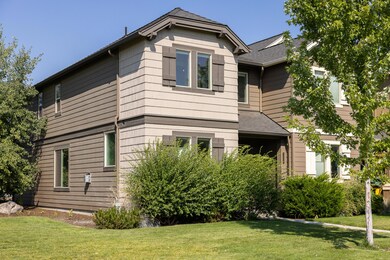 3351 SW 28th St 3 of 22