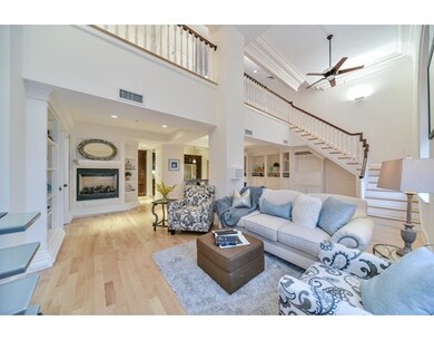 391 Walnut St unit 11, Newtonville, MA 02460 - photo 2