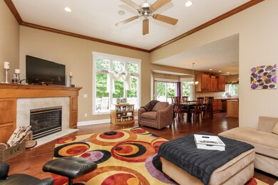 006-Living_Room-3280825-medium