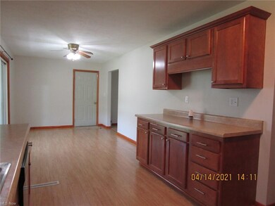 123 Westview Dr, Jefferson, OH 44047 - photo 5