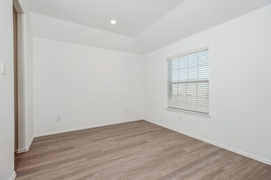 215 Temple Memorial Dr, Magnolia, TX 77354 - photo 3