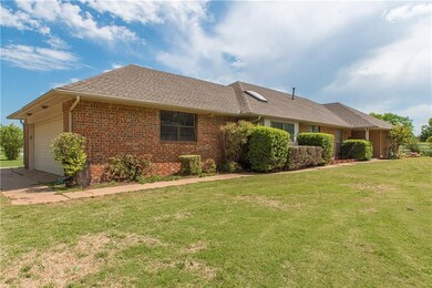 1221 NE 27th St, Moore, OK 73160 - photo 3