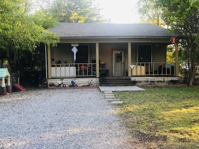 520 W Murray St, Denison, TX 75020 - photo 4