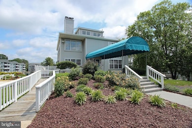 500 Waters Edge Dr unit 61, Newark, DE 19702 - photo 2