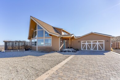 front view / garage
