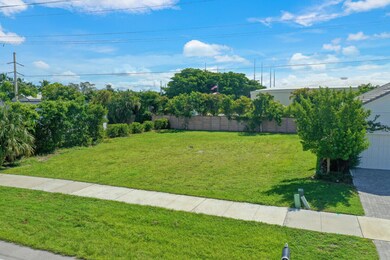 437 S Heathwood Dr, Marco Island, FL 341