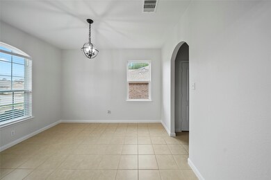 Light & Bright dining room