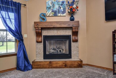 998 W Pembrook Ave-8