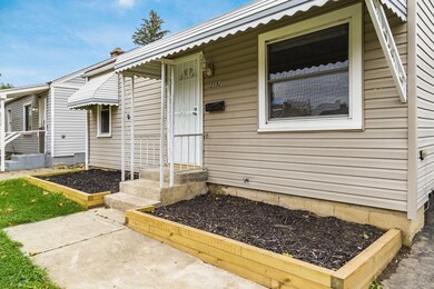 Built-In Flowerbeds