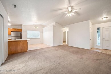Livingroom dining room view