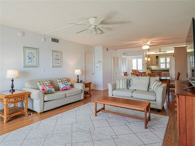 4049 Ocean Dr unit 305, Vero Beach, FL 32963 - photo 7