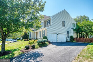 21511 Golden Autumn Place, Broadlands, VA 20148 - photo 3